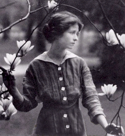 Photograph of Edna St. Vincent Millay